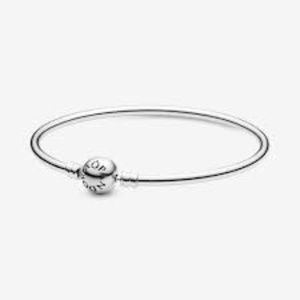Pandora || Silver Moments Bangle w/ Box